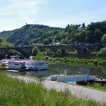 Wohnen Am Trierer Moselufer * トリーア