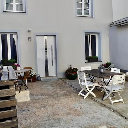 Wohnen Am Trierer Moselufer * Trier