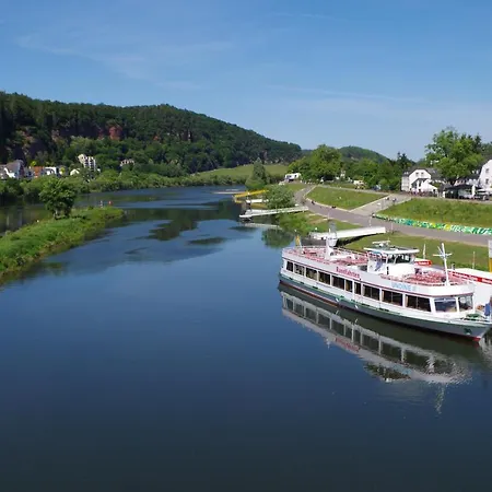 Wohnen Am Trierer Moselufer * 特里尔