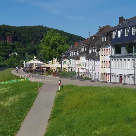 Apartamento Wohnen Am Trierer Moselufer *