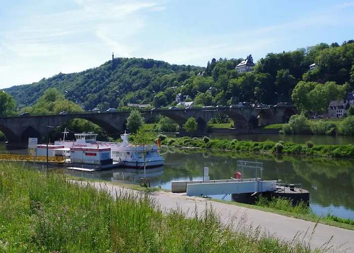 Wohnen Am Trierer Moselufer * Trier
